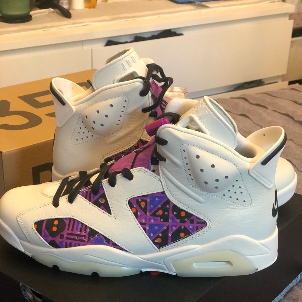 Men’s Nike shoe